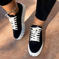 Black / White